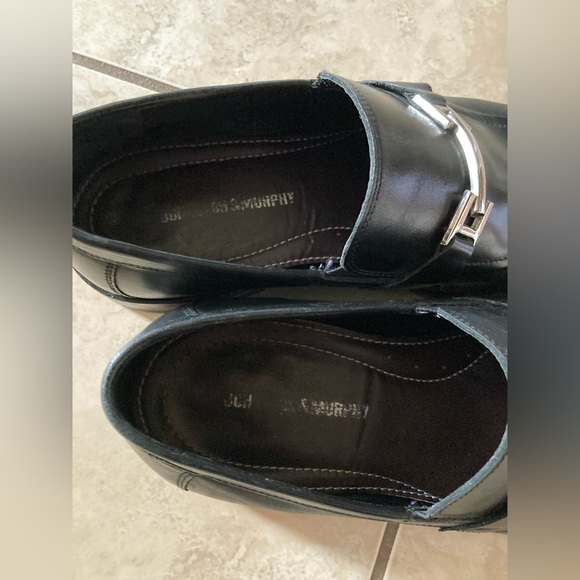 Size 10.5 Extremely well-cared for Johnson and Murphy Men's black shoes - Picture 6 of 8